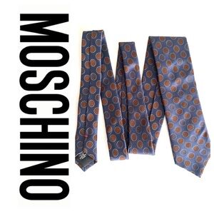 Moschino tie
